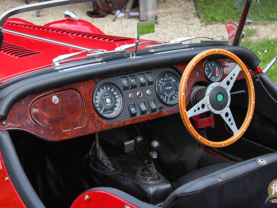 Bild 21/26 von Morgan Plus 8 (1976)
