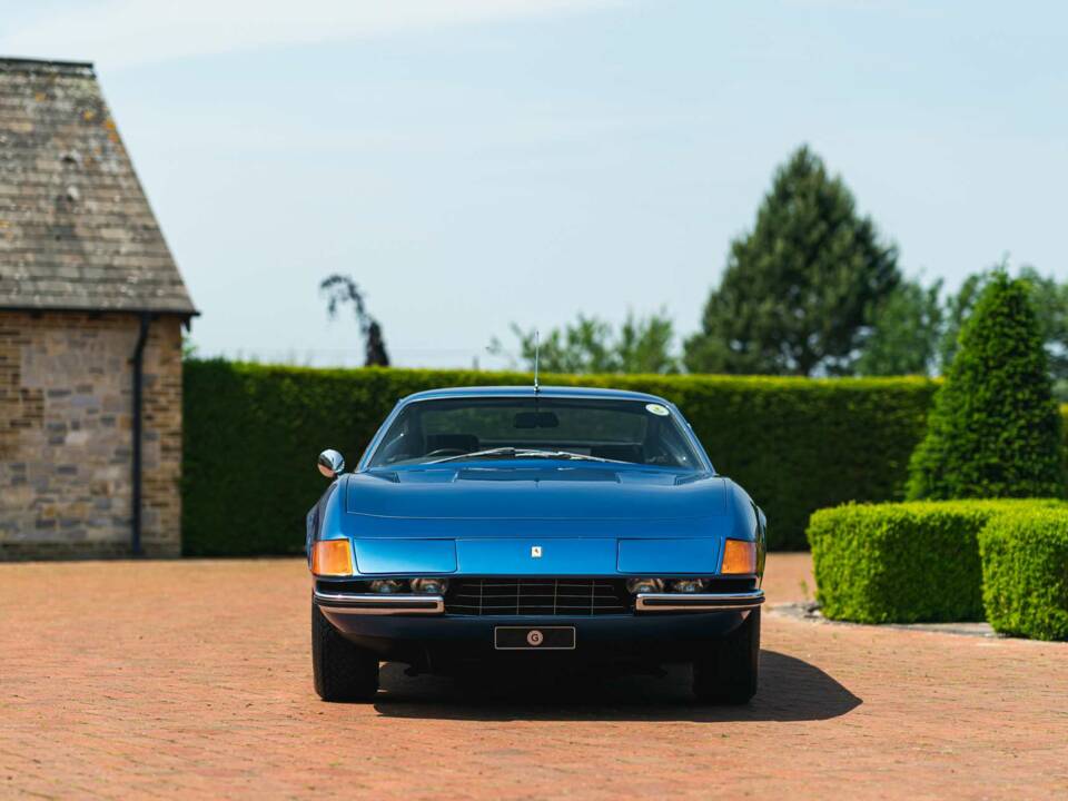 Image 9/30 de Ferrari 365 GTB&#x2F;4 Daytona (1973)