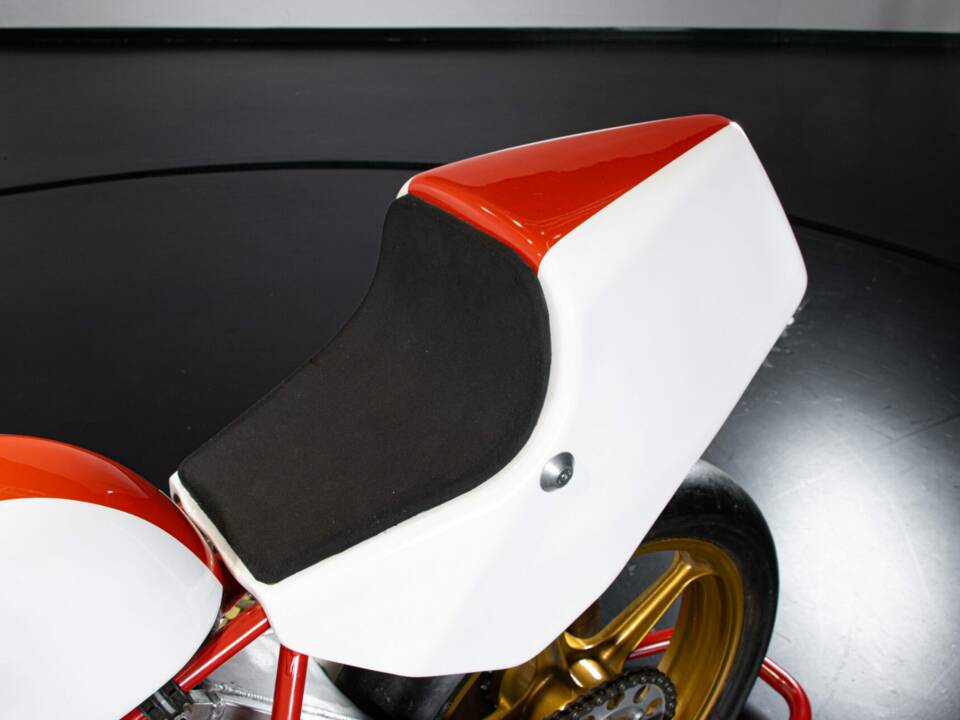 Image 40/50 de Yamaha TZ 250 (1979)