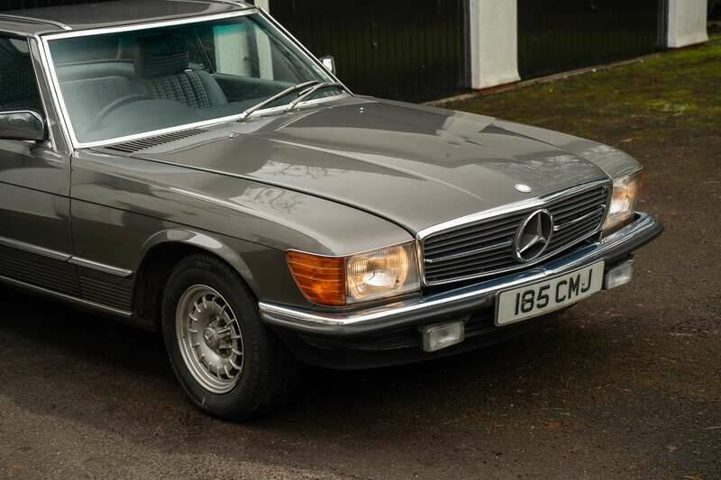 Image 9/50 of Mercedes-Benz 280 SL (1985)