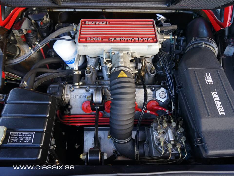 Image 12/27 de Ferrari 328 GTB (1985)