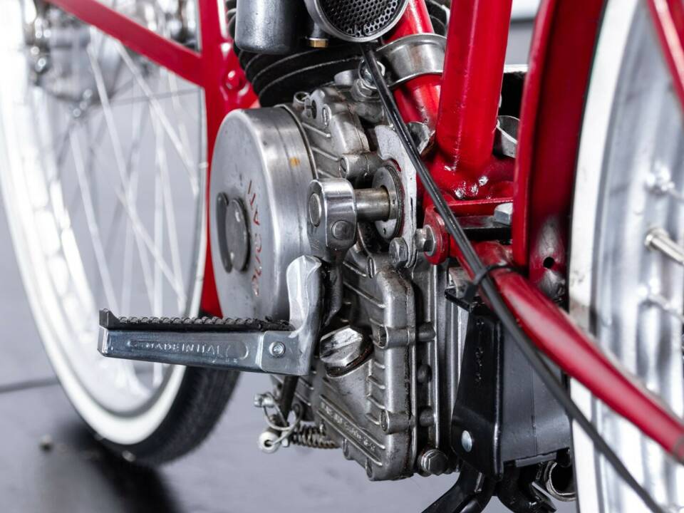 Image 18/46 of Ducati DUMMY (1954)