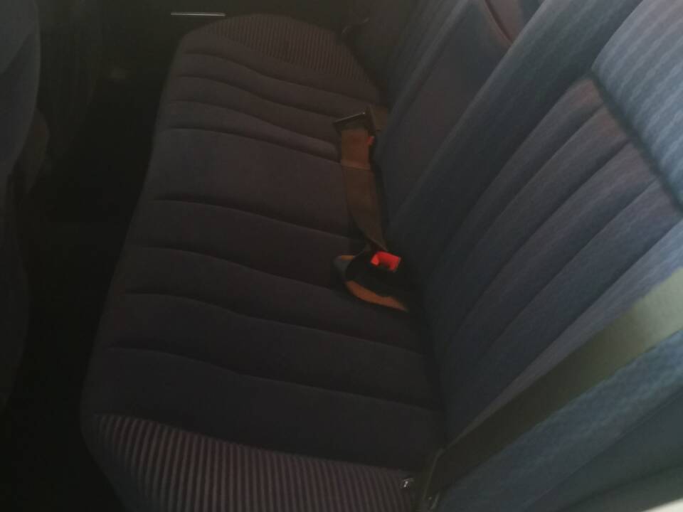 Bild 13/19 von Mercedes-Benz E 420 (1994)