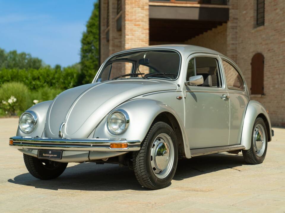 Image 1/46 de Volkswagen Coccinelle 1200 &quot;Jeans Bug&quot; (1982)