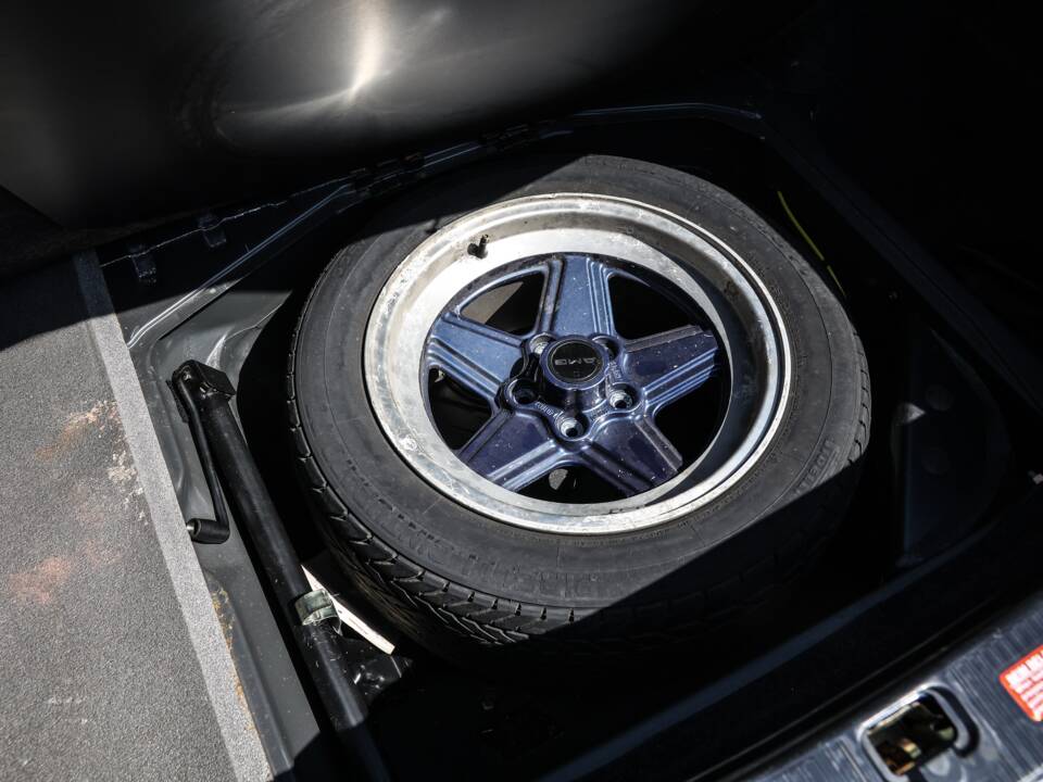 Immagine 44/44 di Mercedes-Benz 500 SE (1985)