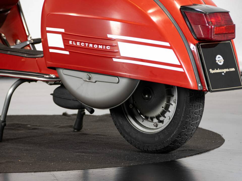Image 20/50 of Piaggio Vespa 200 Rally (1976)