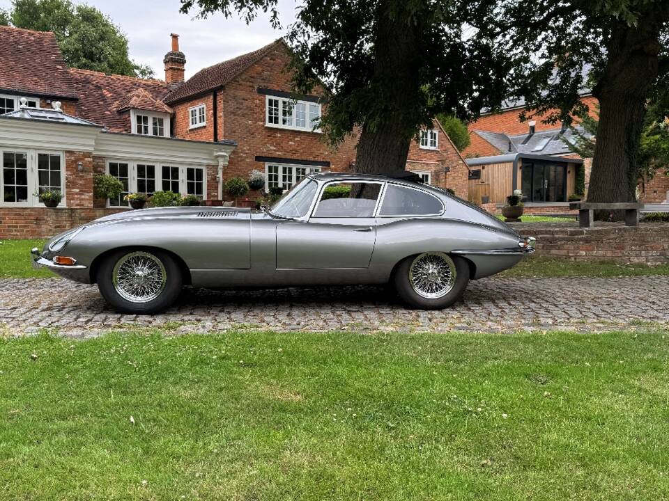 Image 11/30 de Jaguar Type E 4.2 (1965)