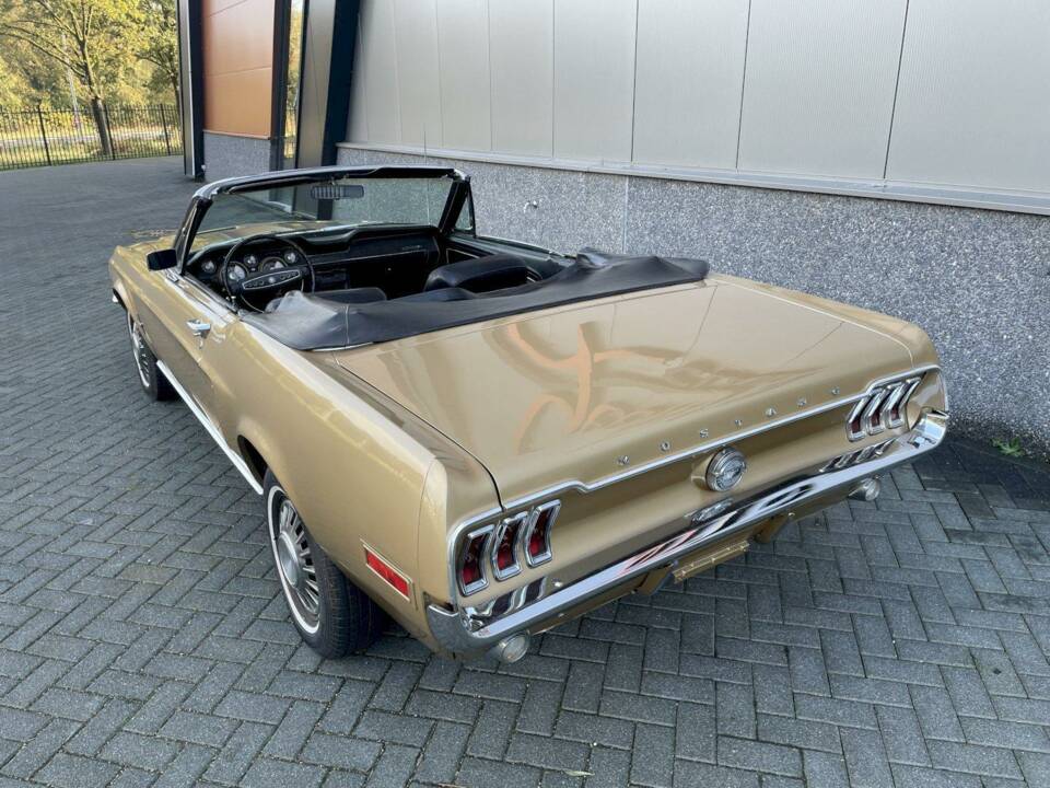 Image 8/36 of Ford Mustang 200 (1968)