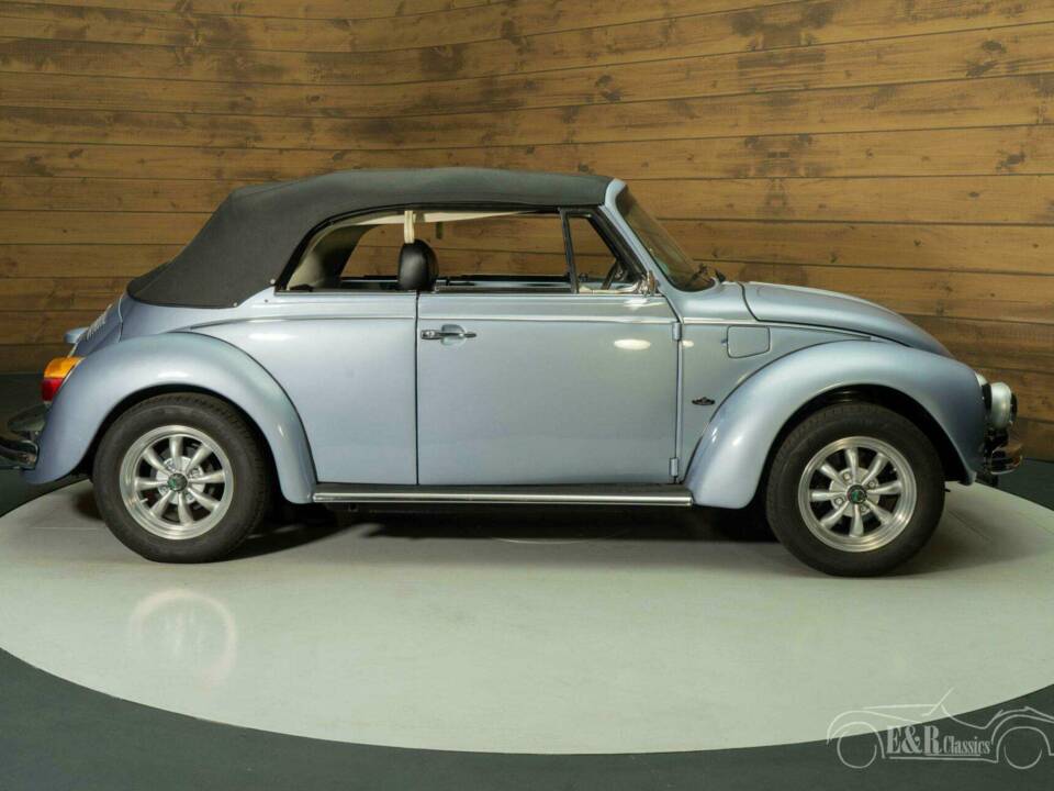 Imagen 10/19 de Volkswagen Super Beetle (1974)