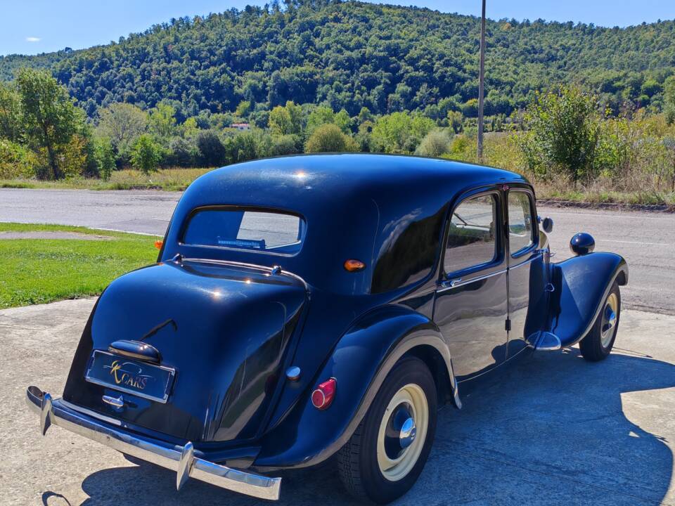 Image 10/47 of Citroën Traction Avant 11 B (1955)