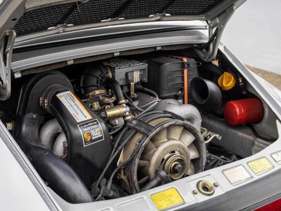 Image 94/132 of Porsche 911 Speedster 3.2 (1989)