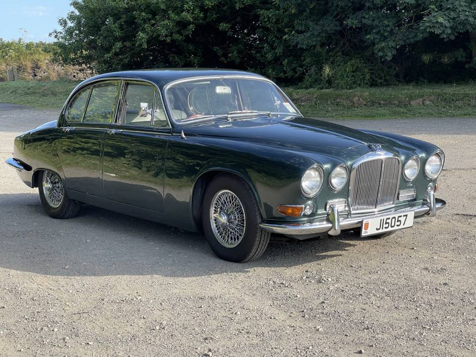 Image 1/10 of Jaguar 420 (1967)