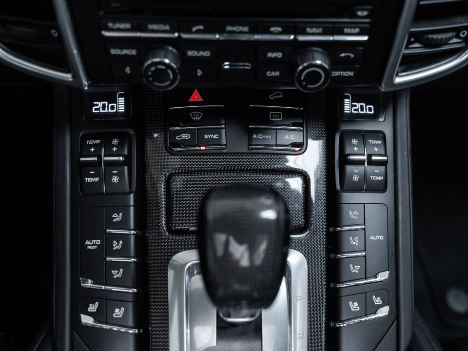 Bild 19/39 von Porsche Cayenne GTS (2016)