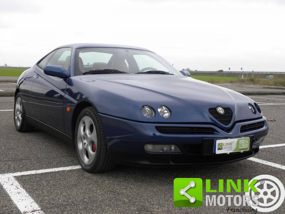 Bild 3/9 von Alfa Romeo GTV 2.0 V6 Turbo (1997)