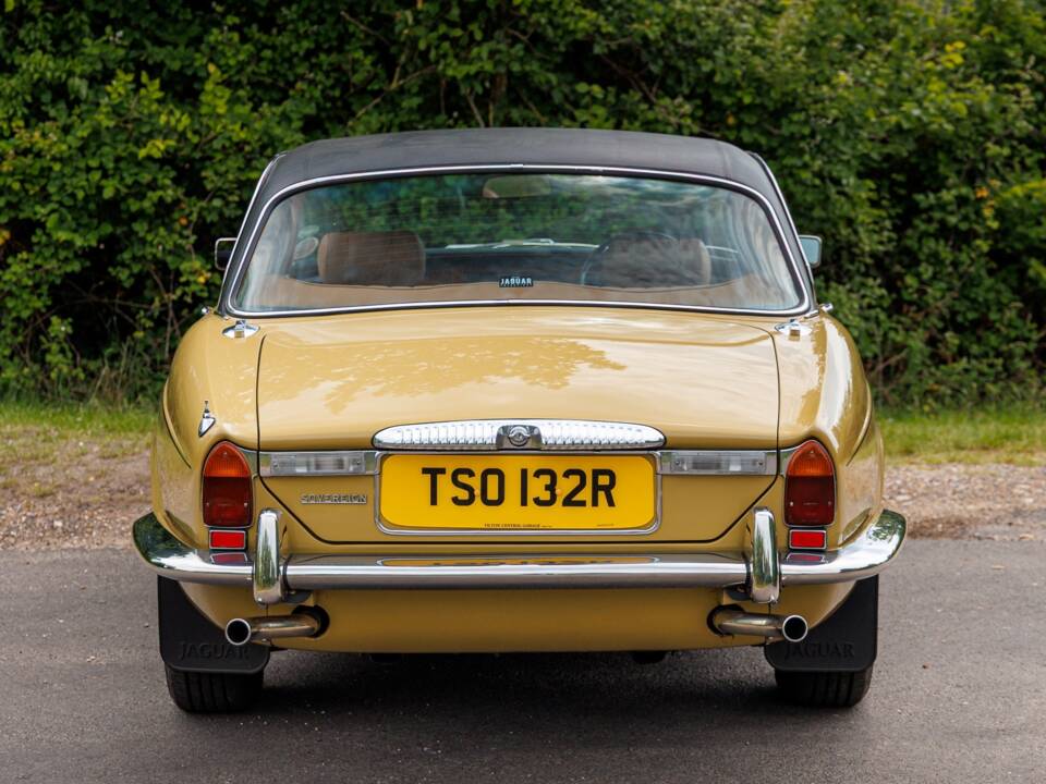 Bild 6/40 von Daimler Sovereign 4.2 (1976)