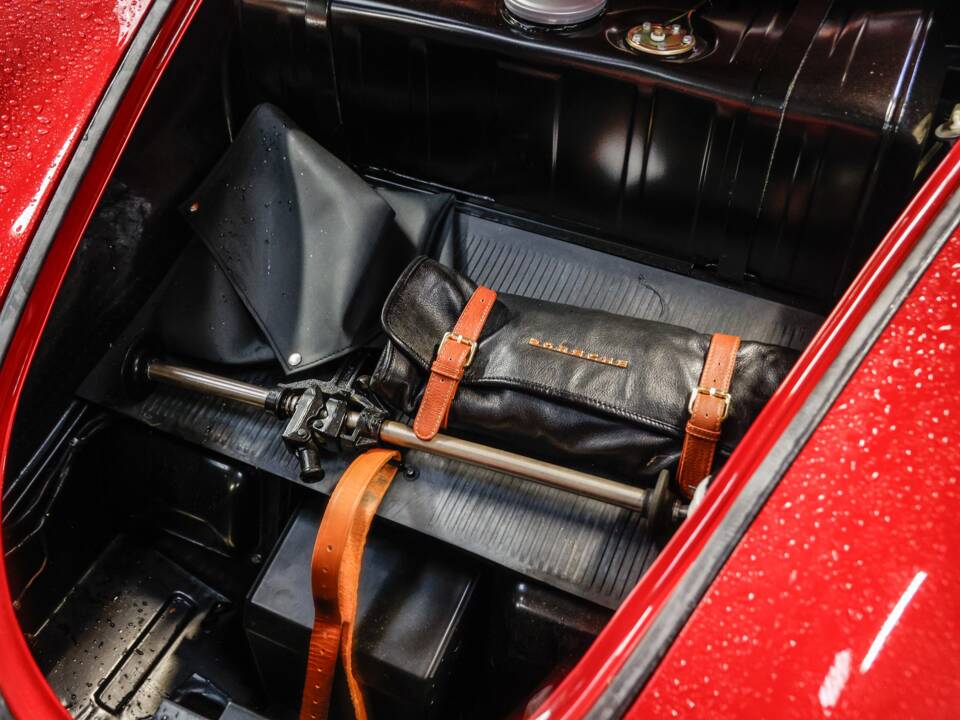 Image 28/40 de Porsche 356 B 1600 Super 90 (1961)