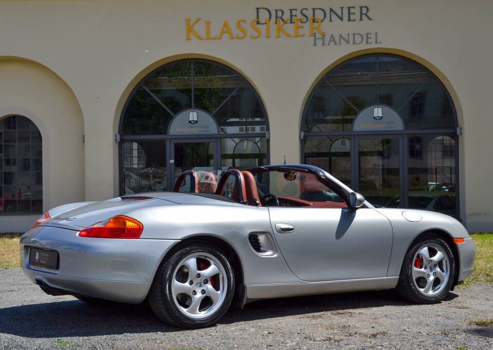 Immagine 6/30 di Porsche Boxster S (2000)