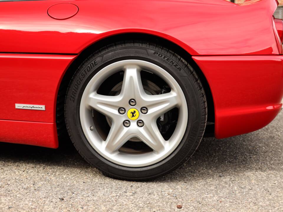 Image 73/93 of Ferrari F 355 Berlinetta (1997)