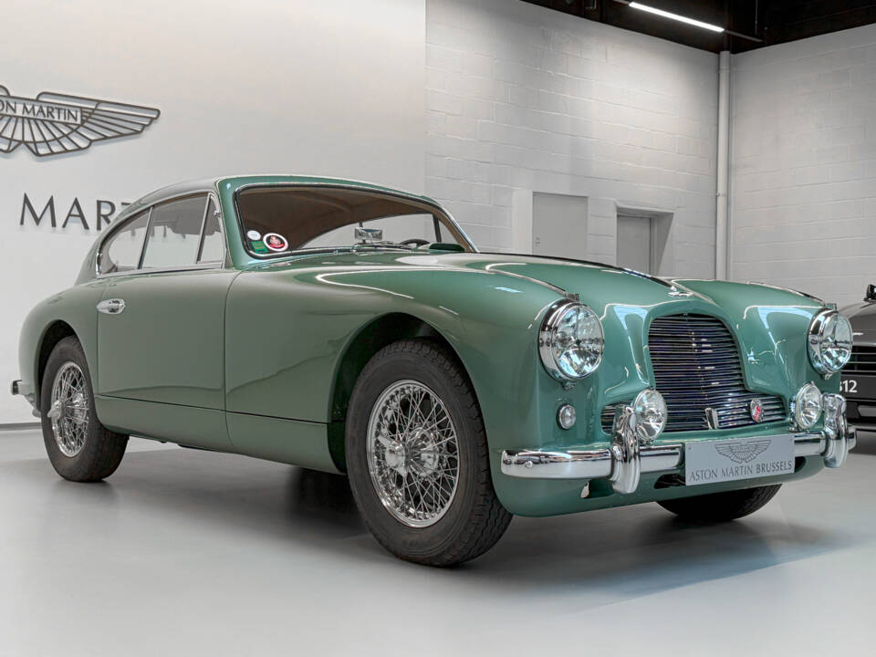Bild 4/51 von Aston Martin DB 2&#x2F;4 Mk I (1955)