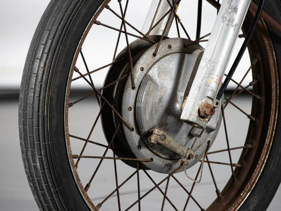 Bild 40/47 von Benelli DUMMY (1976)