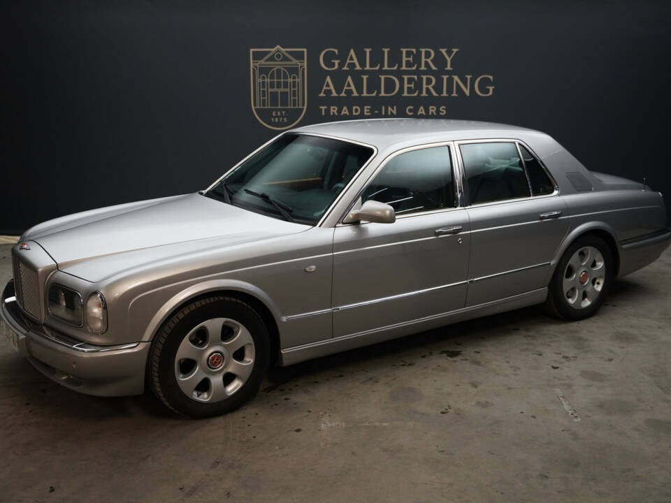 Image 30/50 of Bentley Arnage R (2004)