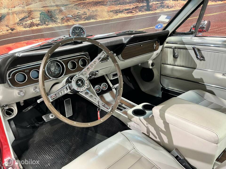 Image 13/34 of Ford Mustang 289 (1966)