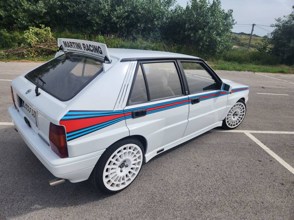 Image 6/14 of Lancia Delta HF Integrale 16V (1992)