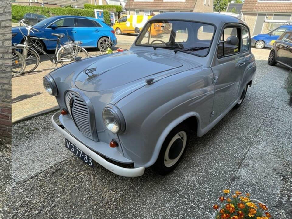 Image 7/8 of Austin A 35 (1956)