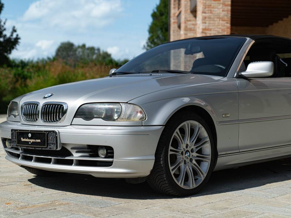 Image 12/50 of BMW 320Ci (2001)