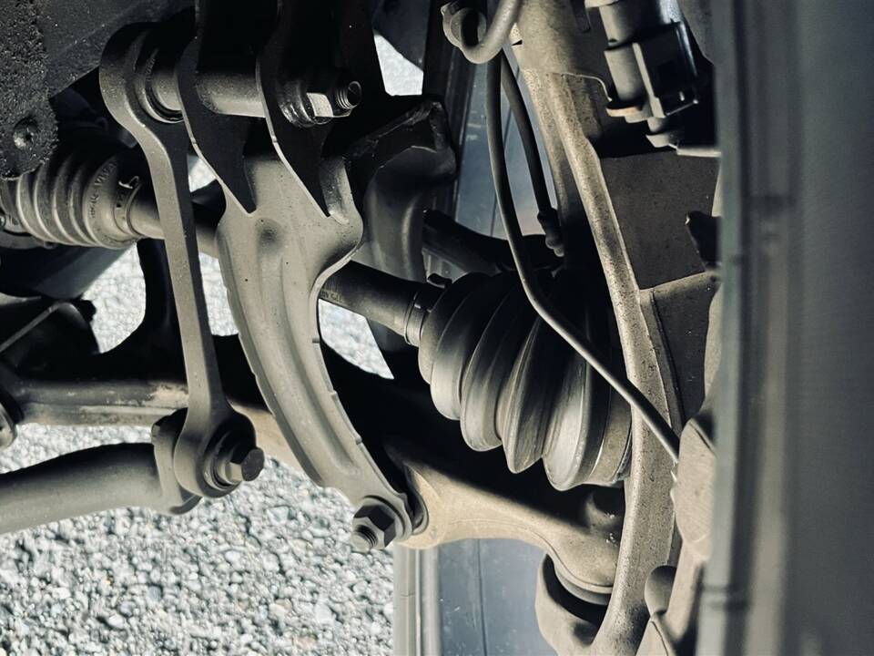 Bild 45/61 von Porsche Cayenne S (2010)