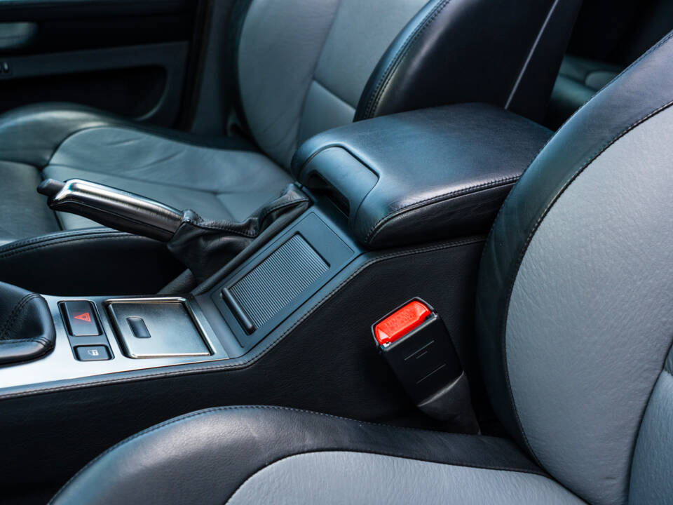 Image 23/56 of BMW M5 (2000)