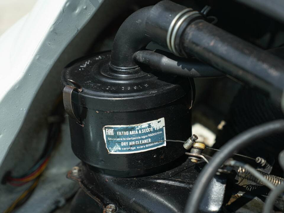 Image 45/50 of Abarth Fiat 595 (1969)