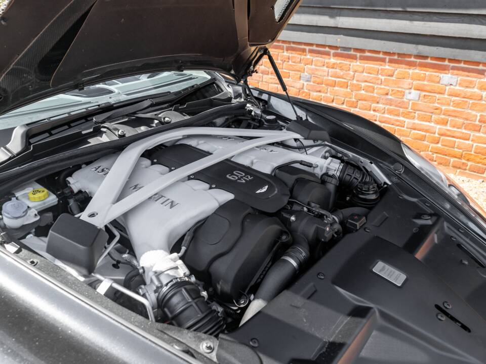 Imagen 5/57 de Aston Martin Vanquish Volante (2015)