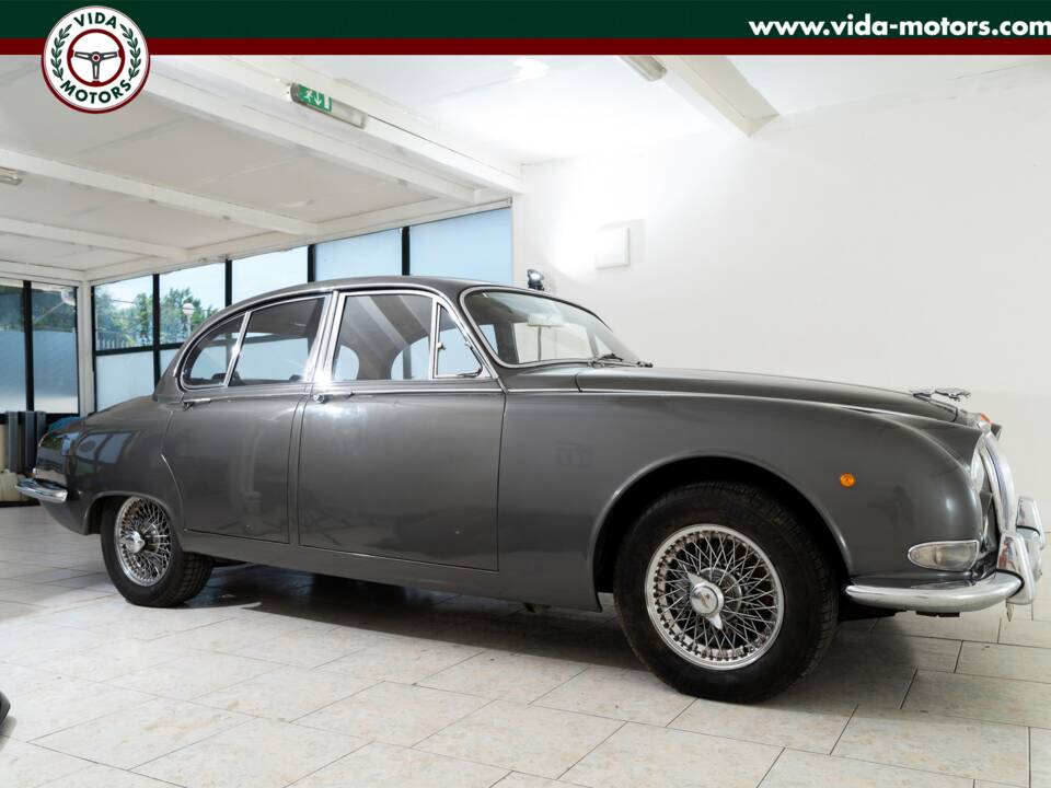 Image 2/15 de Jaguar Mk II 3.4 (1967)
