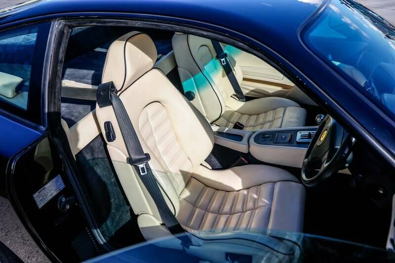 Image 22/28 of Ferrari 550 Maranello (1999)