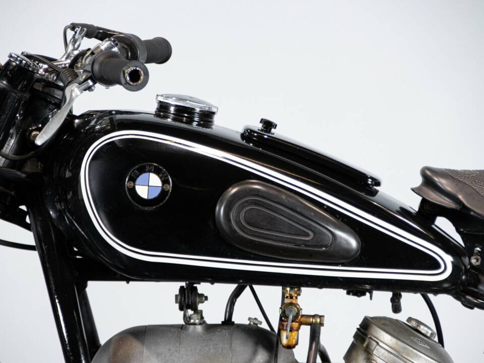 Image 18/50 de BMW R 51 (1954)