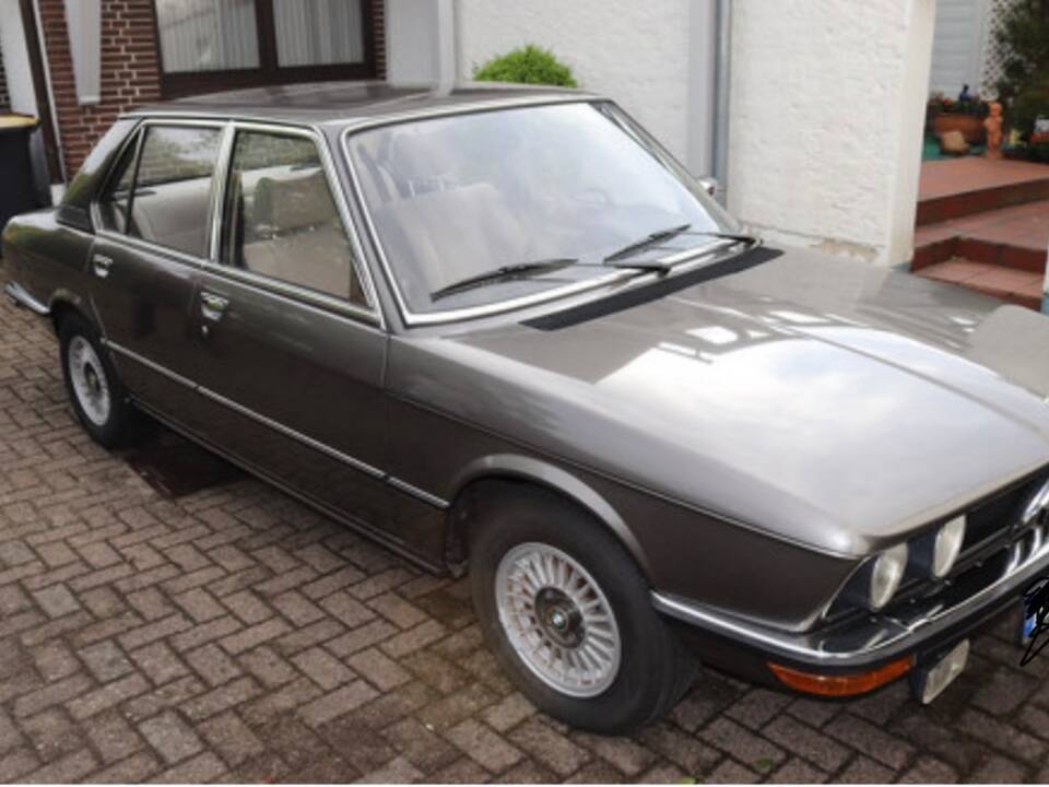 Bild 1/9 von BMW 528i (1979)