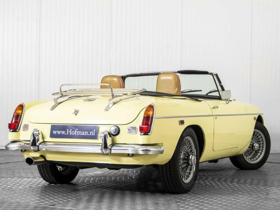 Immagine 42/50 di MG MGC (1969)