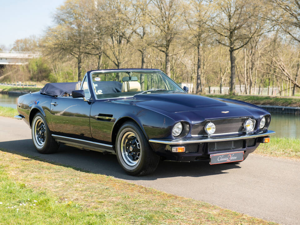 Imagen 15/21 de Aston Martin V8 Volante (1979)
