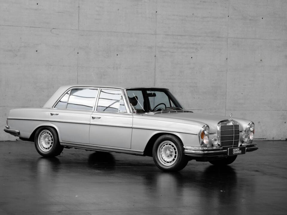 Immagine 8/50 di Mercedes-Benz 300 SEL 6.3 (1968)