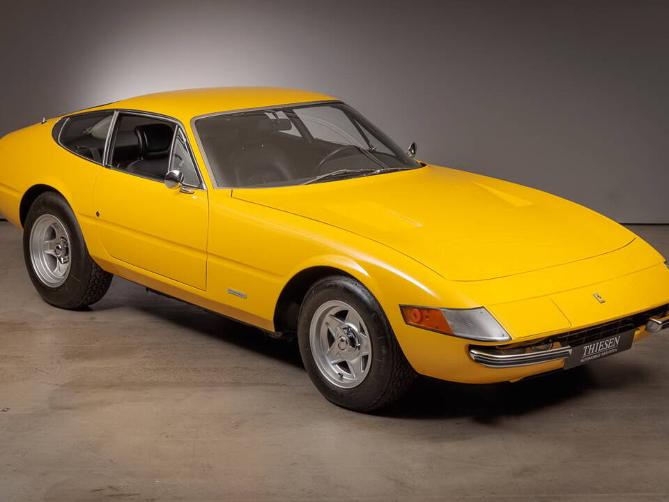 Bild 4/33 von Ferrari 365 GTB&#x2F;4 Daytona (1972)