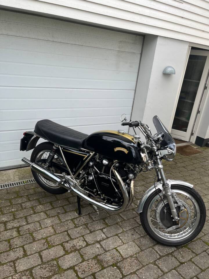 Image 21/24 of Egli-Vincent JMC 0101 (2006)