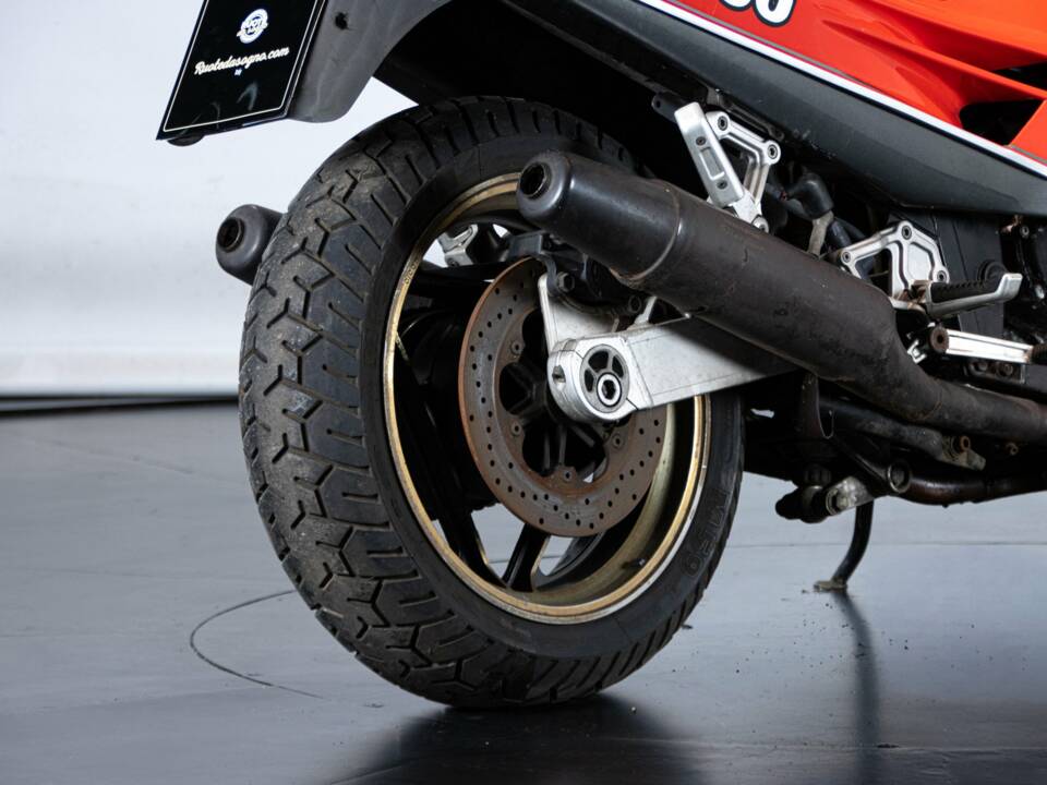 Imagen 10/45 de Ducati 750 Paso (1988)