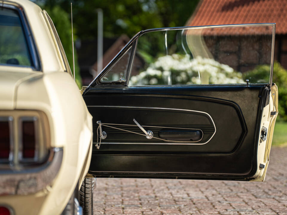 Image 36/36 of Ford Mustang 289 (1967)