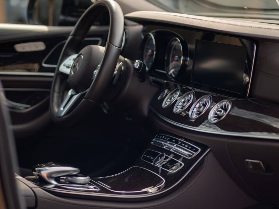 Image 33/85 of Mercedes-Benz CLS 450 4MATIC (2018)