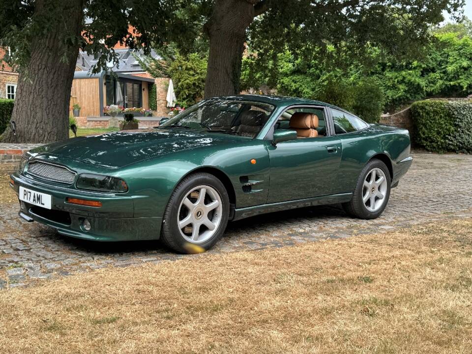 Image 5/30 of Aston Martin V8 Coupé (1996)