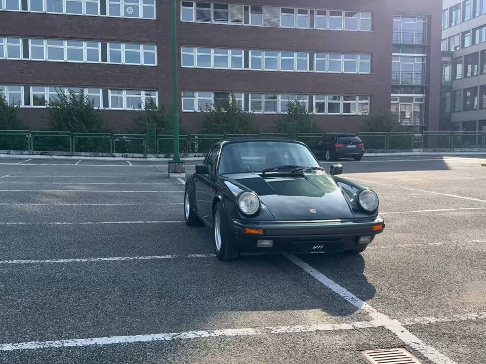 Bild 4/15 von Porsche 911 Carrera 3.2 (1985)