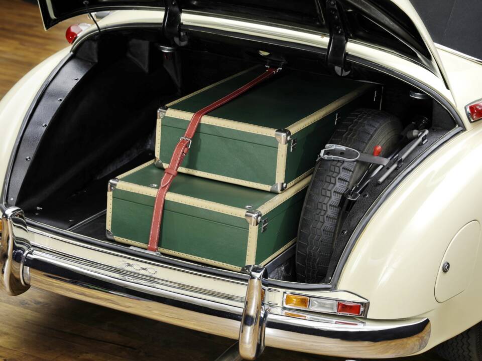 Bild 25/27 von Mercedes-Benz 300 b Cabriolet D (1955)