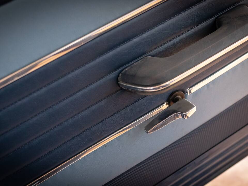 Image 19/26 of Ford Taunus 17m 1700 (1965)