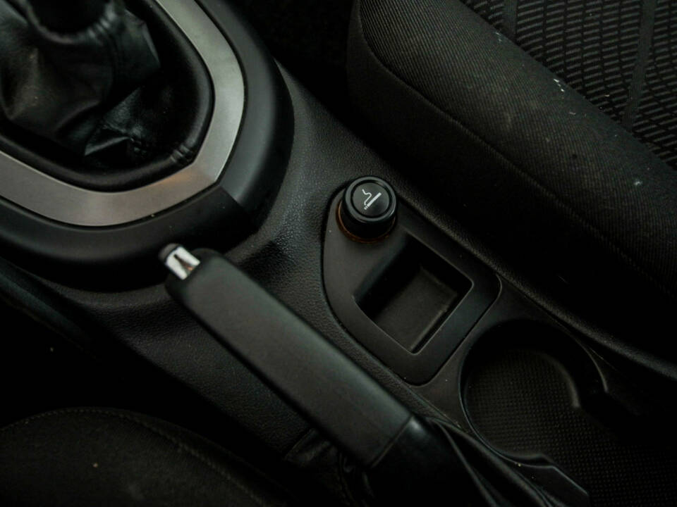 Bild 24/48 von Peugeot 308 1.6 VTi 120 Break (2008)